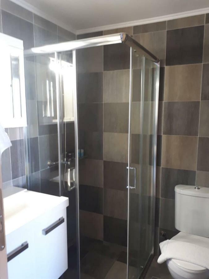 Christina'S Luxury Apartment 罗希姆诺 外观 照片